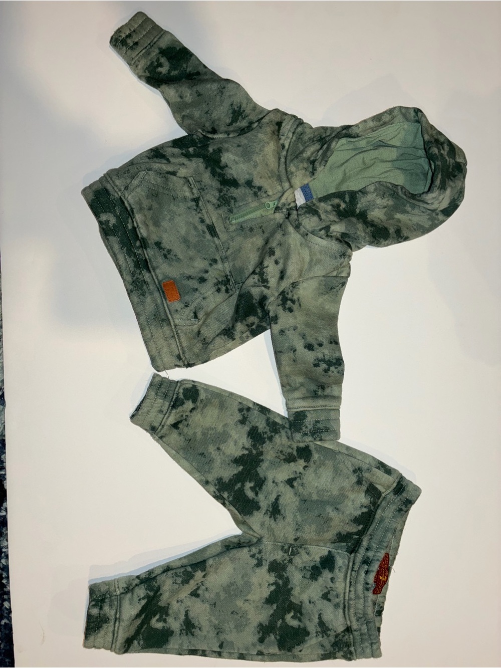 Kids' Green Tie-Dye Hoodie & Jogger Matching Set